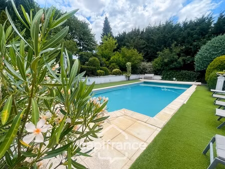 maison de 190 m² à allériot
