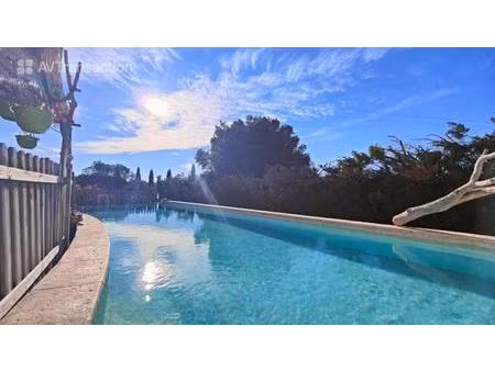 domaine d'exception de 3 6 ha : sérénité absolue et volumes