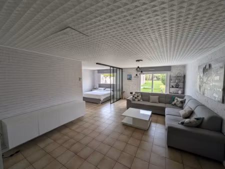 à sin-le-noble maison de plain-pied avec jardin