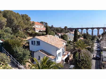 villa entièrement rénovée anthéor à 5 min des plages à p