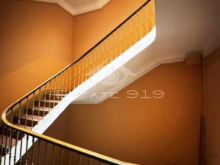 meublé et prêt à emménager