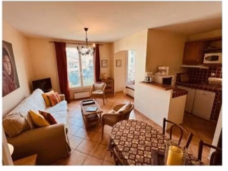 p2 35m2 100m de la place des lices saint-tropez 83990