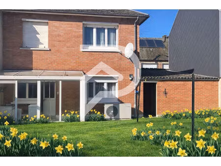 maison solesmes 4 pièce(s)