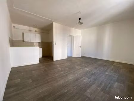 appartement 2 pièces 60 m²