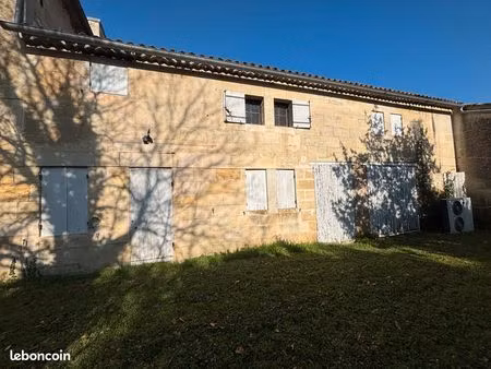 maison en pierre de 97m2 à réhabiliter avec jardin