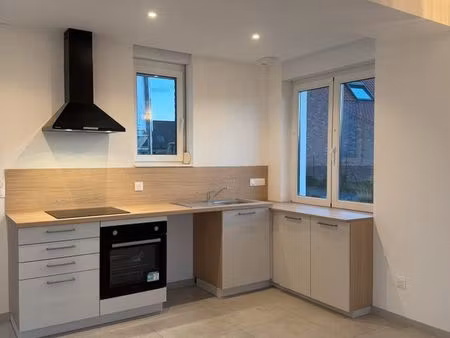 maison individuelle / 4 pièces / 3 chambres