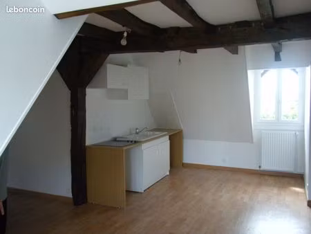 bourgueil centre - appartement de 68 m2 (48 carrez)