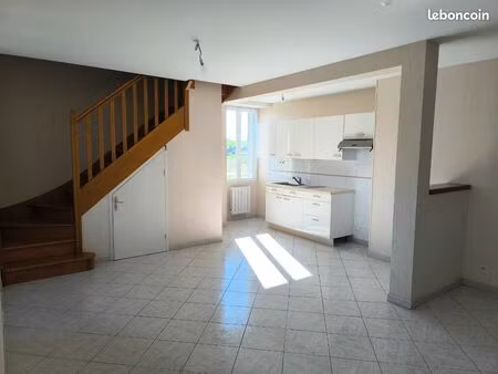 appartement t3 à val couesnon