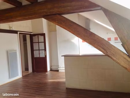 saumur hyper centre  2 p