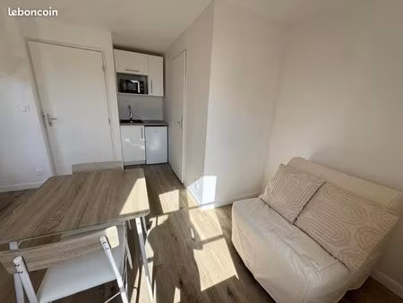 studio meublé toutes charges comprises en centre-ville de châtellerault