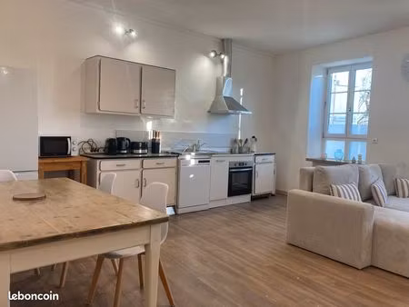 maison de ville t3 lumineuse  spacieuse avec belle vue