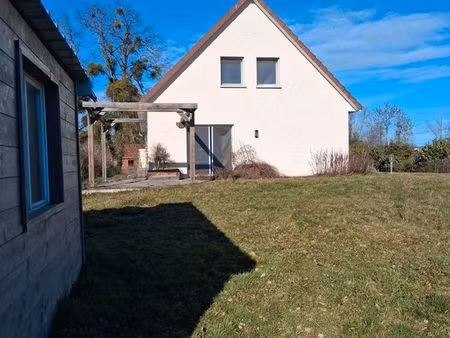 maison de 2016 120 m2 sur beau terrain de 8 ares