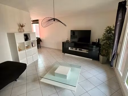 appartement 3 pièces 65m²- gieres centre