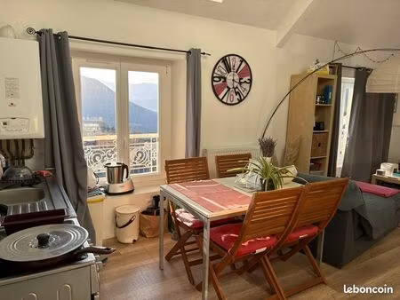 loue appartement t3 jolie vue vercors
