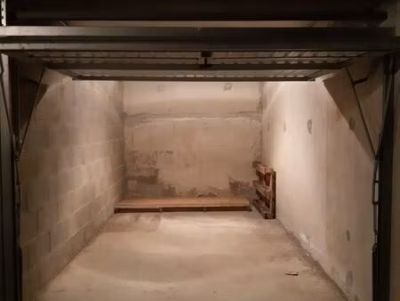 garage à louer centre châteaugiron