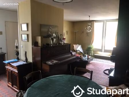 chambre 1 pièce 10 m²