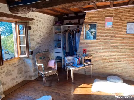 maison saine et économe sur 1 ha arboré et fleuri