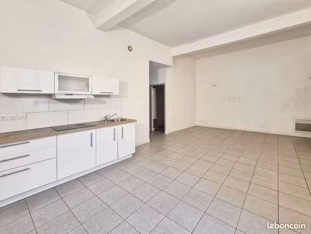 appartement 3 pièces 69 m²