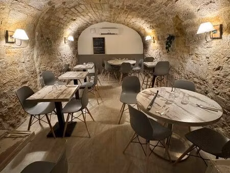 montpellier centre historique - restaurant équipé 70 m2 - extraction neuve - loyer 990 eur