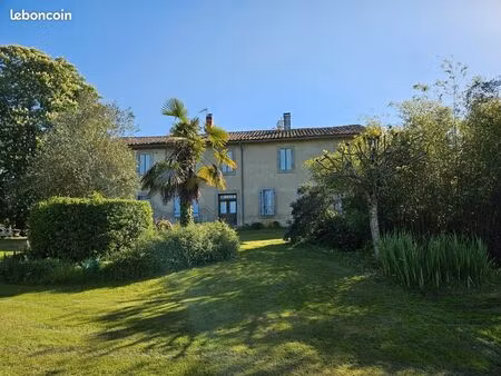 propriété agricole avec maison d'habitation