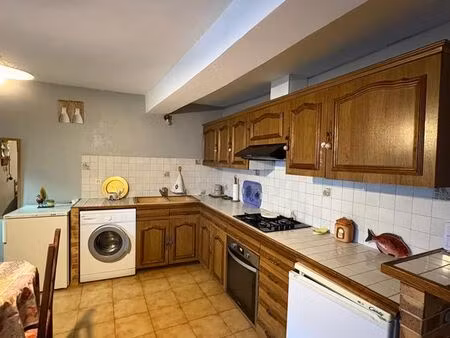 maison dans beau petit village près du plan d'eau de valbonnais