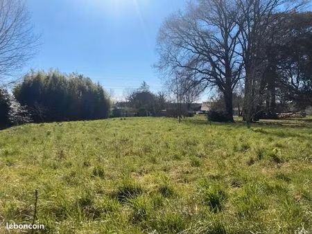 terrain 2 000 m² coutras