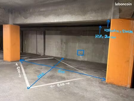 parking couvert fermé sécurisé centre ville 23m² bordeaux