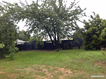 terrain 550 m² vensac