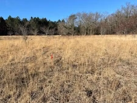 terrain 700 m² lugos