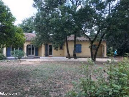 belle villa 100m2 de plain pied à gaujac  4 pièces   3 chambres à coucher