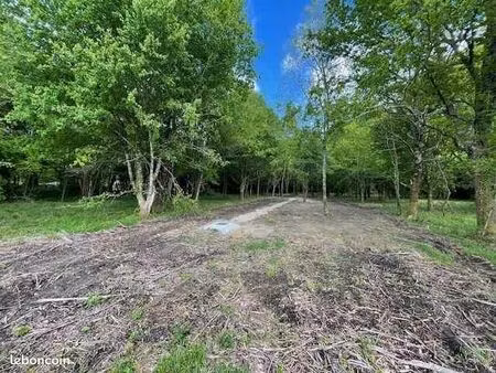 terrain 1 084 m² camblanes et meynac