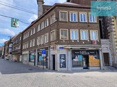 rez commercial très bien situé