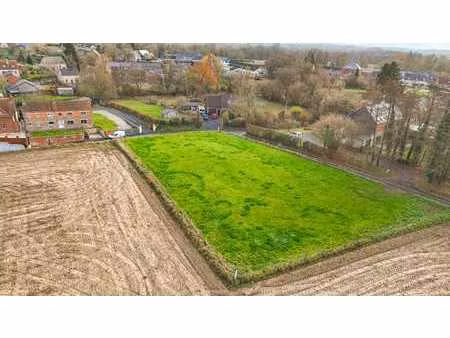 terrain plat à bâtir situé à sars la buissiere 19 ares 51 ca