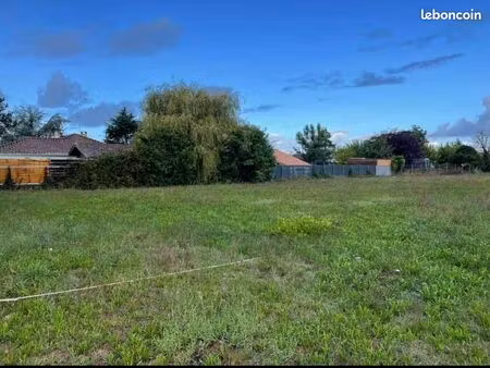 terrain 1 200 m² portets