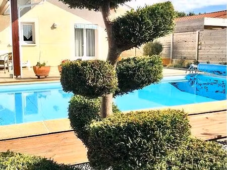 « villa contemporaine -excellent état / t5- avec piscine  15 mn des plages  à biscarrosse 
