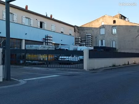 loue hangar de 165m2 1000