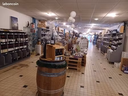 vend cave a vin avec murs