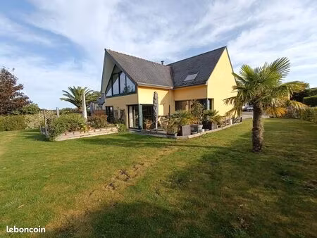 villa 8 pièces 242 m²
