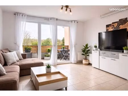 appartement de 73m2 3 chambres sde sdb terrasse