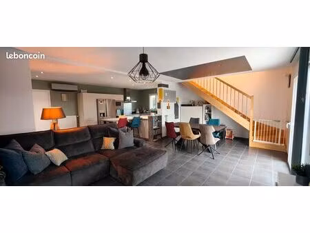 maison familiale (4 ch) de 118m2 avec piscine – idéalement située  proche nature et toutes