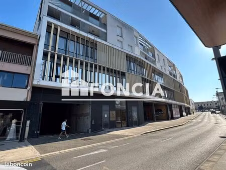 local commercial 46 m²