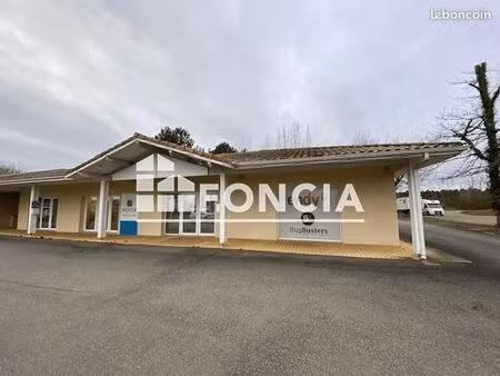 local commercial 61 m²