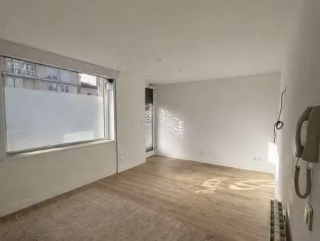 local commercial de 35m2 au coeur de briec