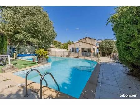 maison 6 pièces 150 m²