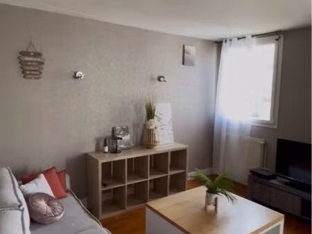 ? t3 meublé 65 m² – 2 chambres – parking – brest 29200