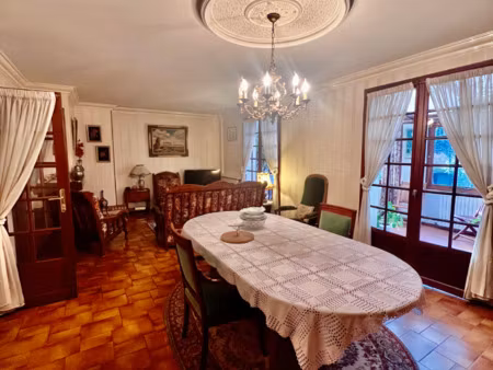 maison saint denis 6 pièces 152.54 m2