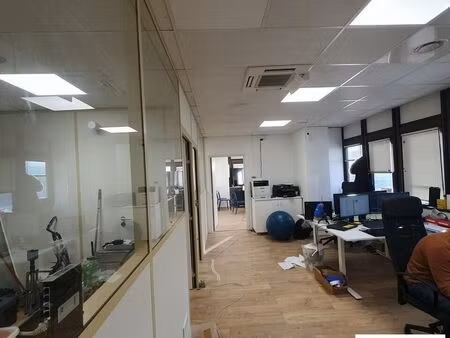 bureaux 101 m² grenoble