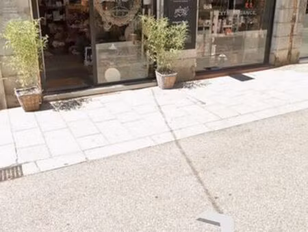 local a louer 190 m2 centre quartier notre dame