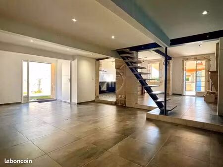 maison 4 pièces 150 m²