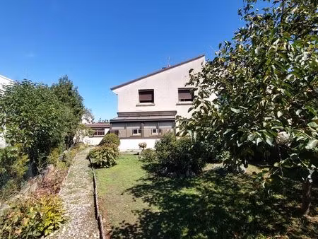 pavillon 5 pièces 93 m²